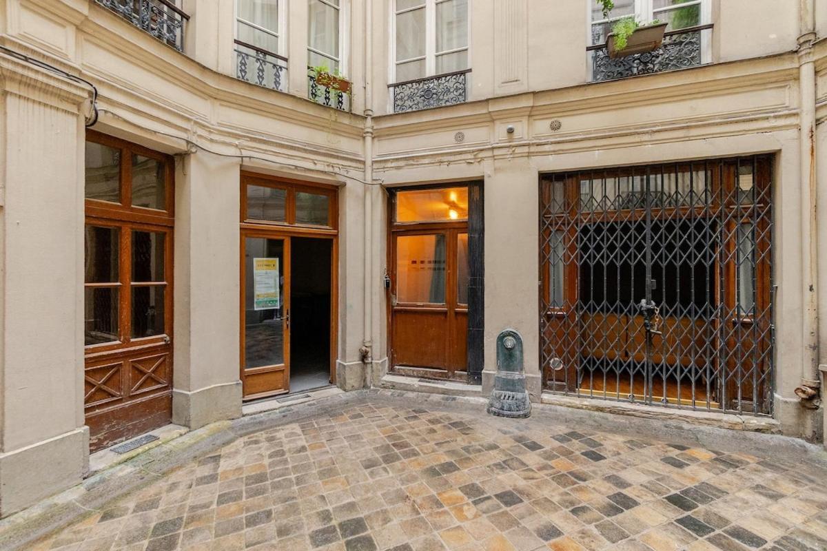 Studio Paris - Metro 7 Cadet - Quartier Faubourg-Montmartre Exteriör bild